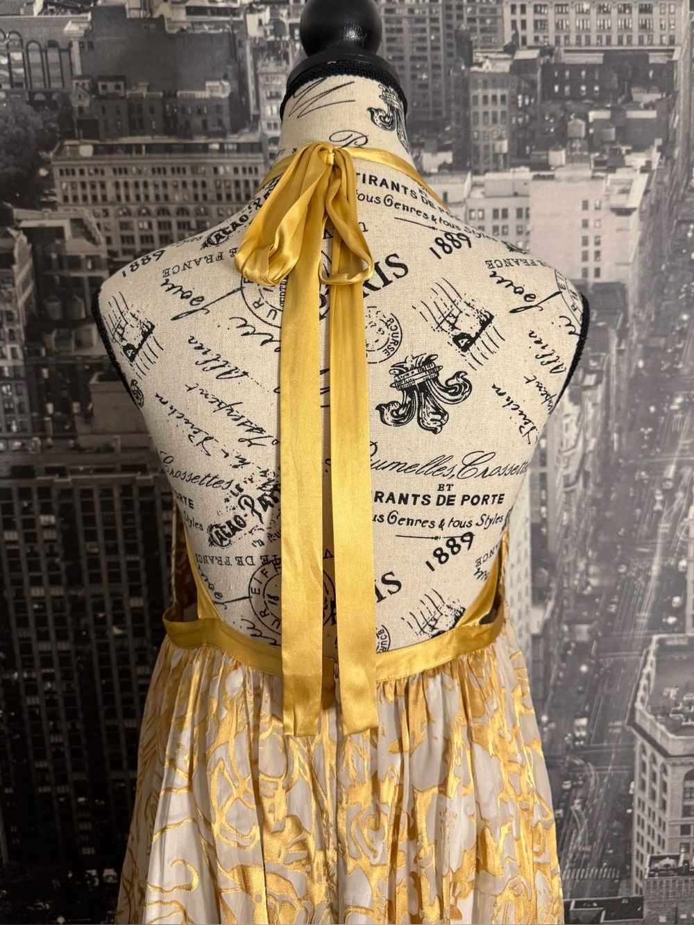 Rose Burnout Halter Dress w. Open Back - Picture 4 of 12
